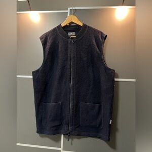 Fynch-Hatton Boiled Wool V-Neck Zip Vest